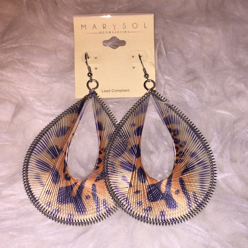 NWT✨ Animal Print Earrings - Picture 1 of 2